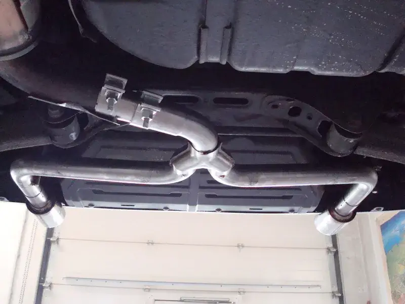 Neue Kollektion Fox Hyundai i30 - CZ Endrohrsystem rechts/links passend auf den originalen ESD - 1x90 Typ 17 rechts/links