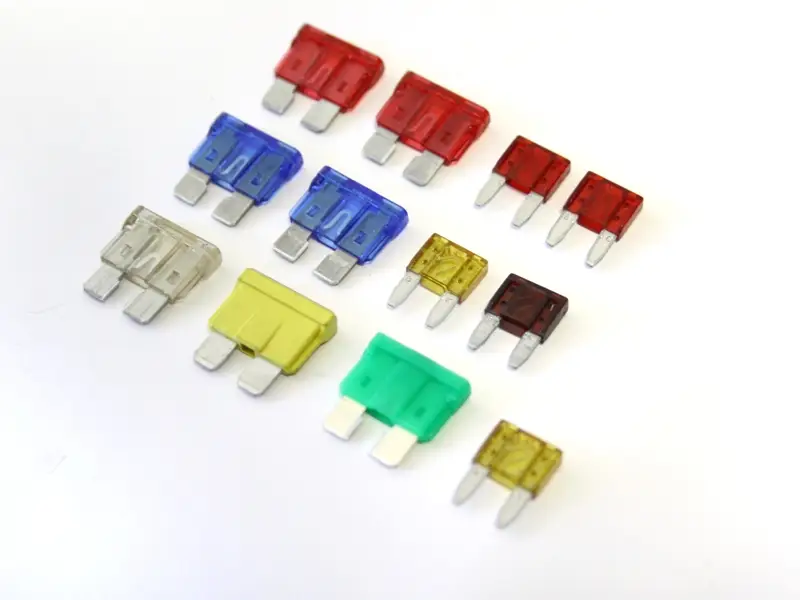 Original VW Sicherung Set Flachsicherung Zentralelektrik 8L0998131A Nur Heute