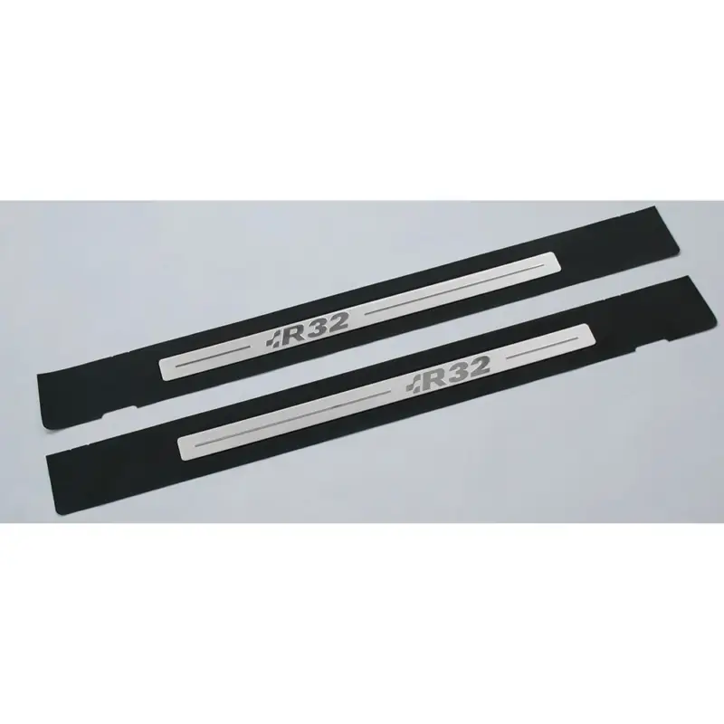 Original VW Golf 4 (1J) R32 Einstiegsfolien Set 2-Türer Tuning Leisten schwarz silber Super-Preis