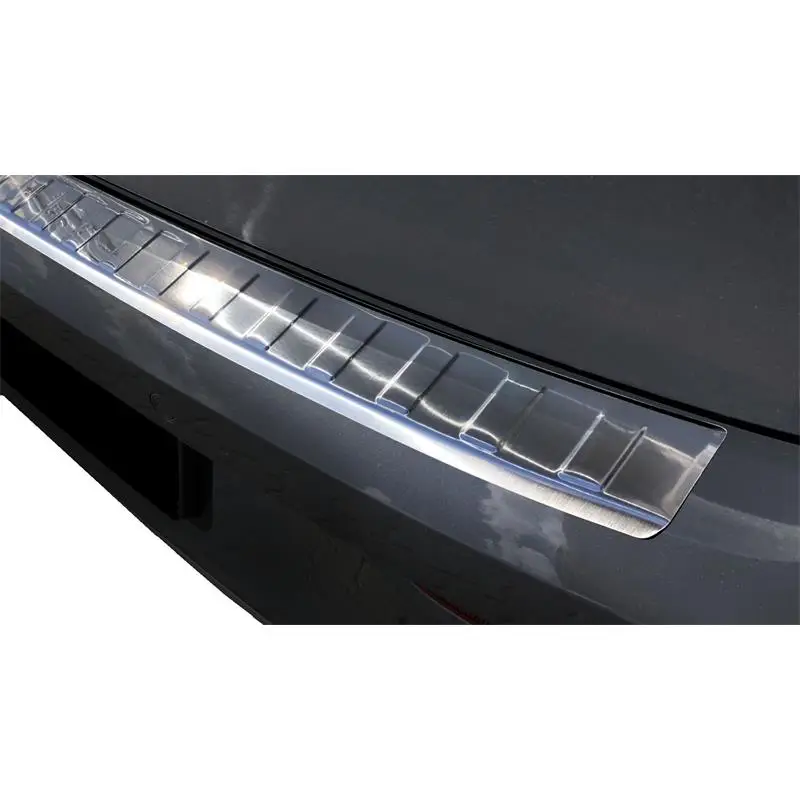 Neue Ware Ladekantenschutz Edelstahl passend für VW Golf 8 ab 2020